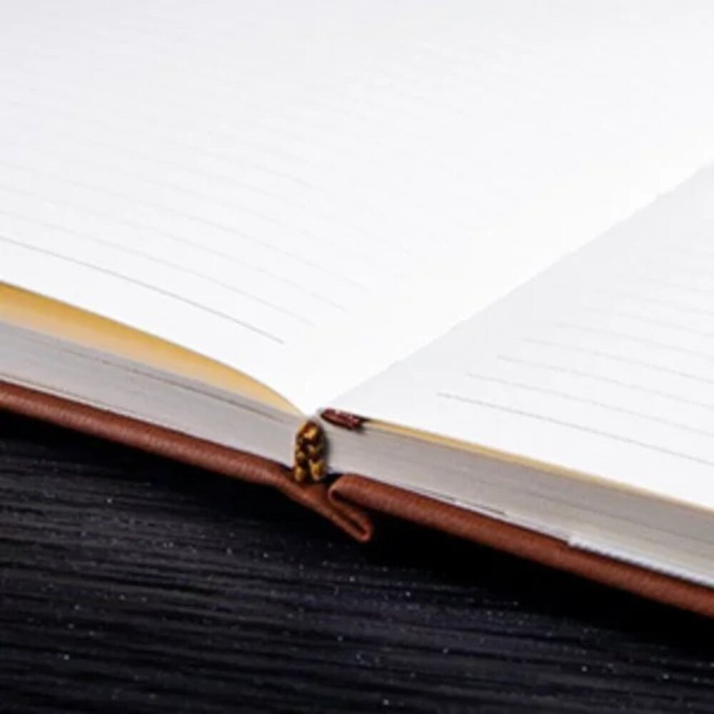POP RUNE Peach Notebook with Elastic Band - Picture 6 of 7
